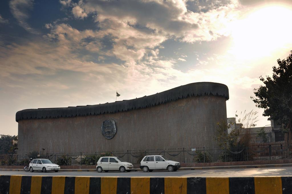 Faisalabad Serena Hotel Exterior photo