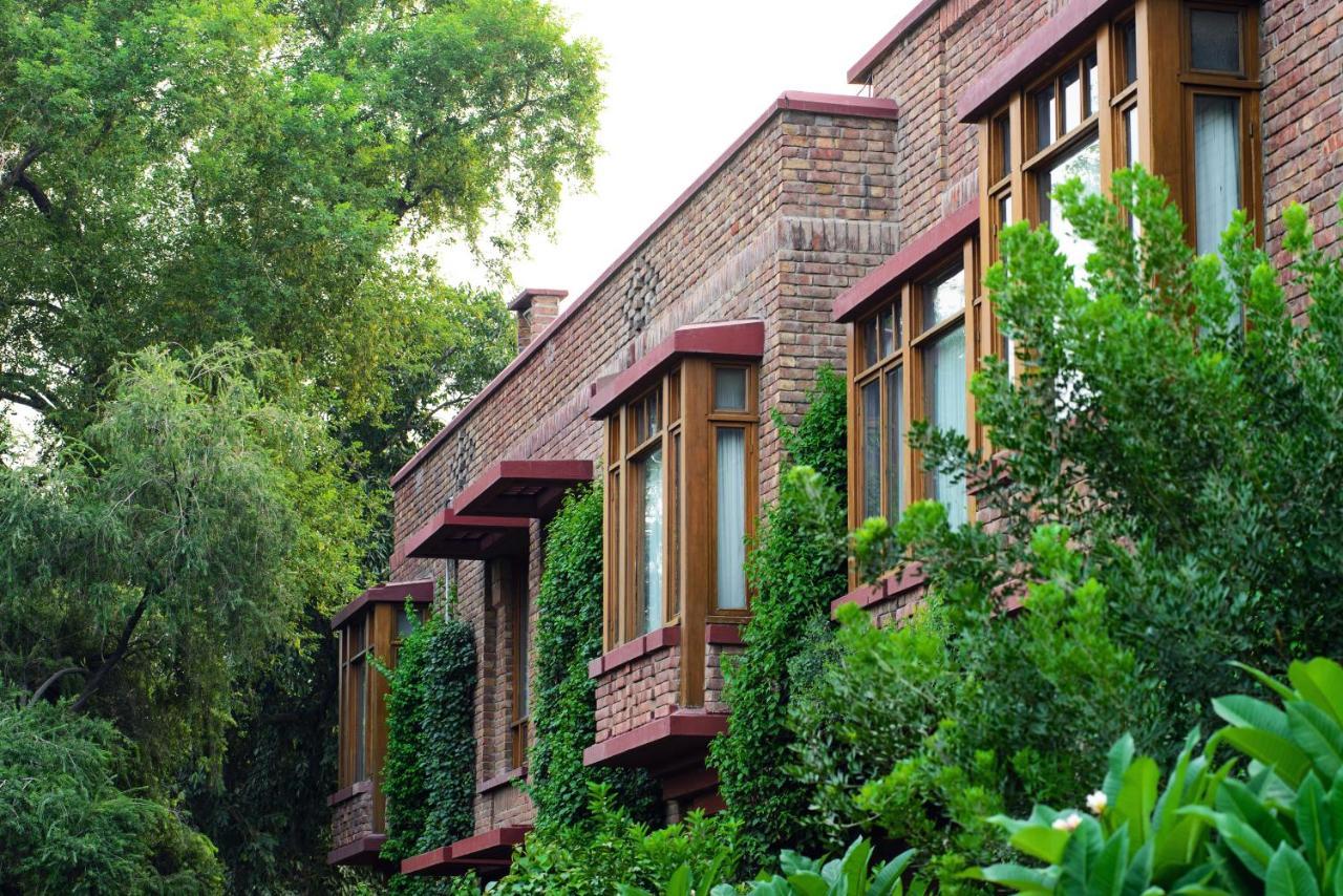 Faisalabad Serena Hotel Exterior photo